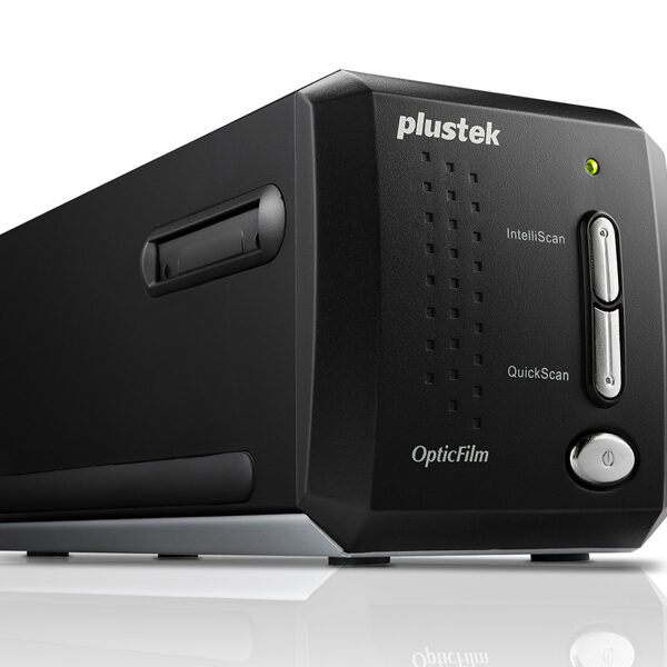 Plustek 8200i SE OpticFilm Scanner